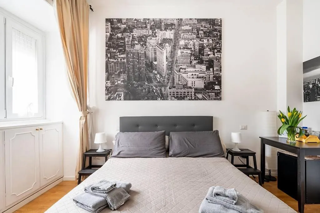 Vatican Penthouse 1 By Almond Tree Rome 0*,
